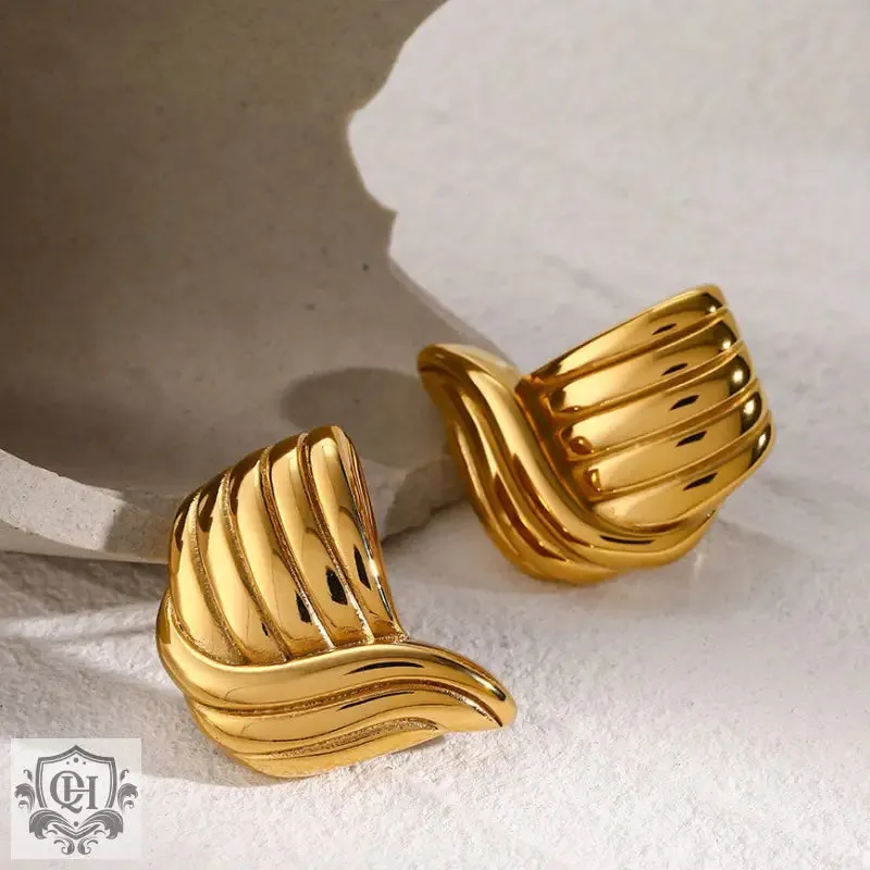 18K gold trendy unique thread wave shape earrings