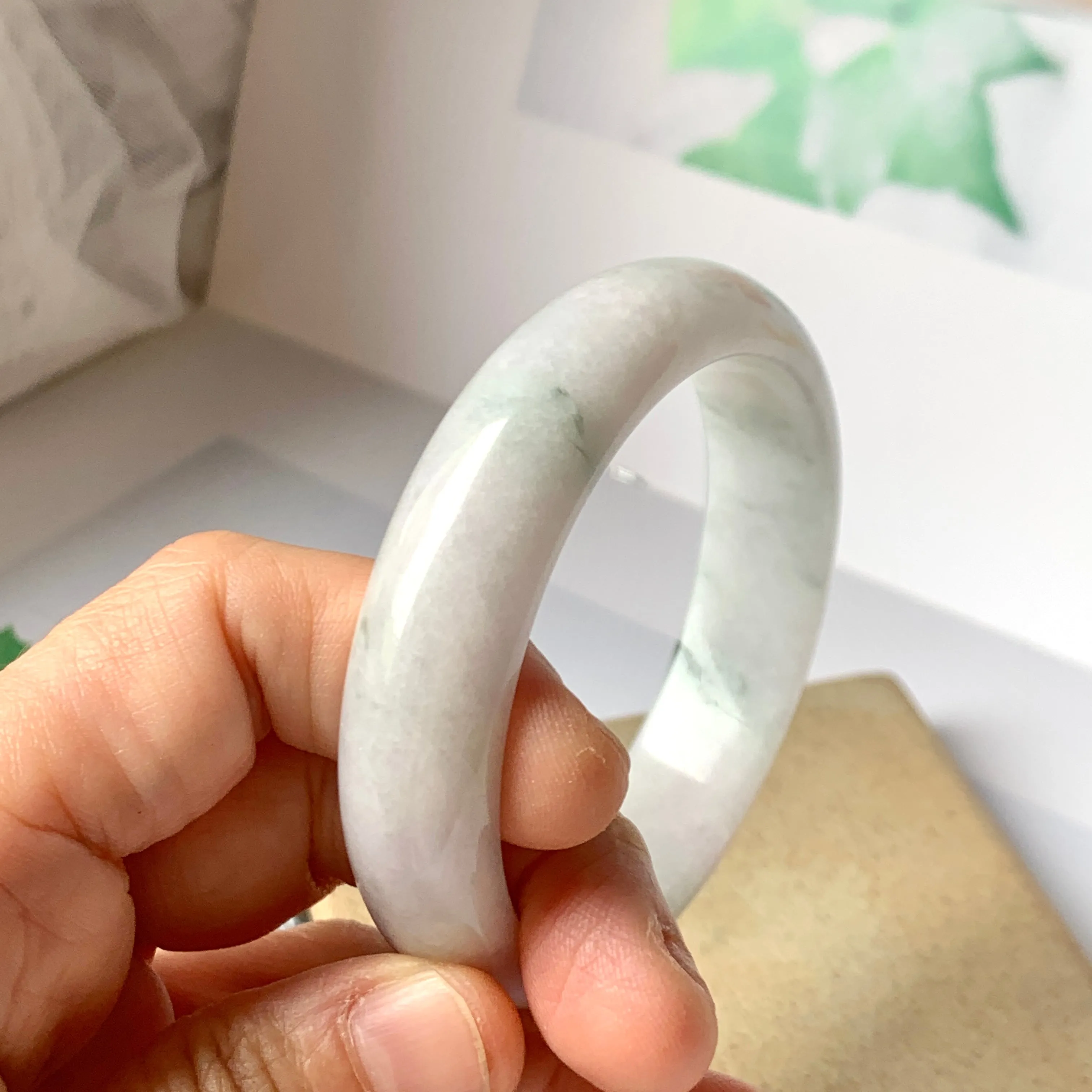 53.1 mm A-Grade Natural Lavender Bluish Green Floral Jadeite Modern Round Bangle No.151984