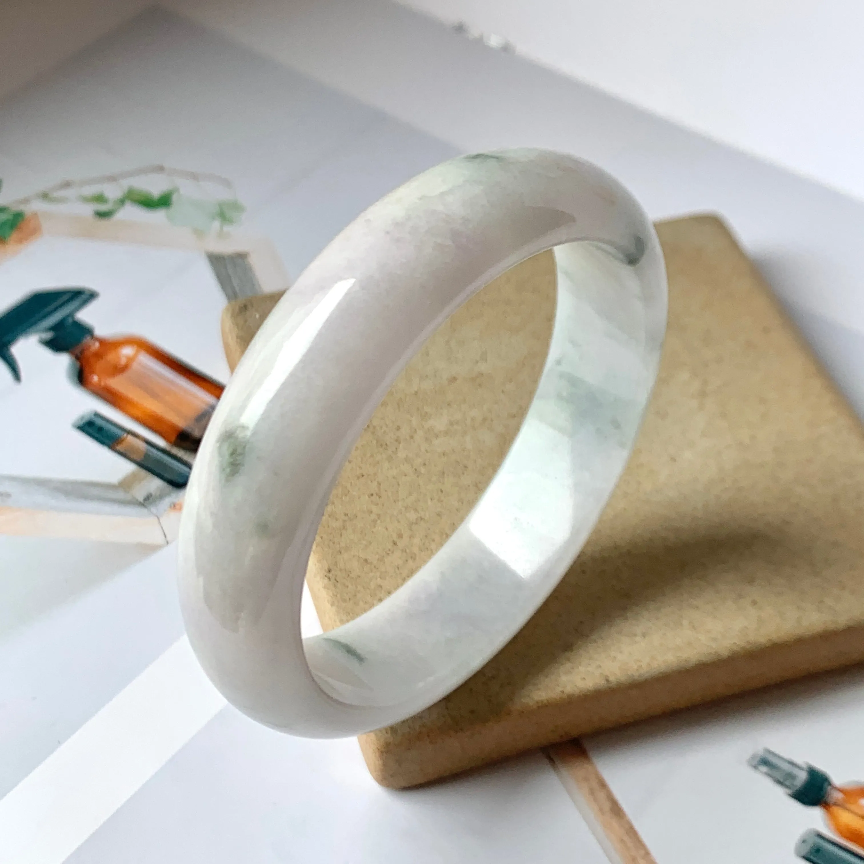 53.1 mm A-Grade Natural Lavender Bluish Green Floral Jadeite Modern Round Bangle No.151984