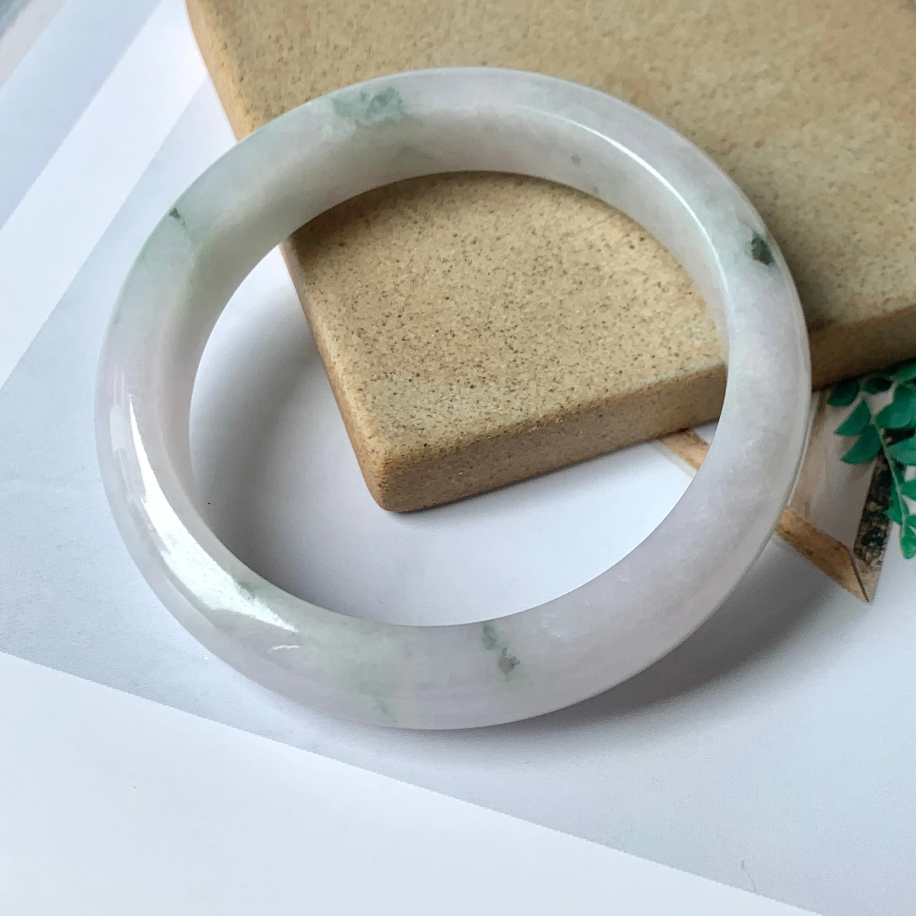 53.1 mm A-Grade Natural Lavender Bluish Green Floral Jadeite Modern Round Bangle No.151985