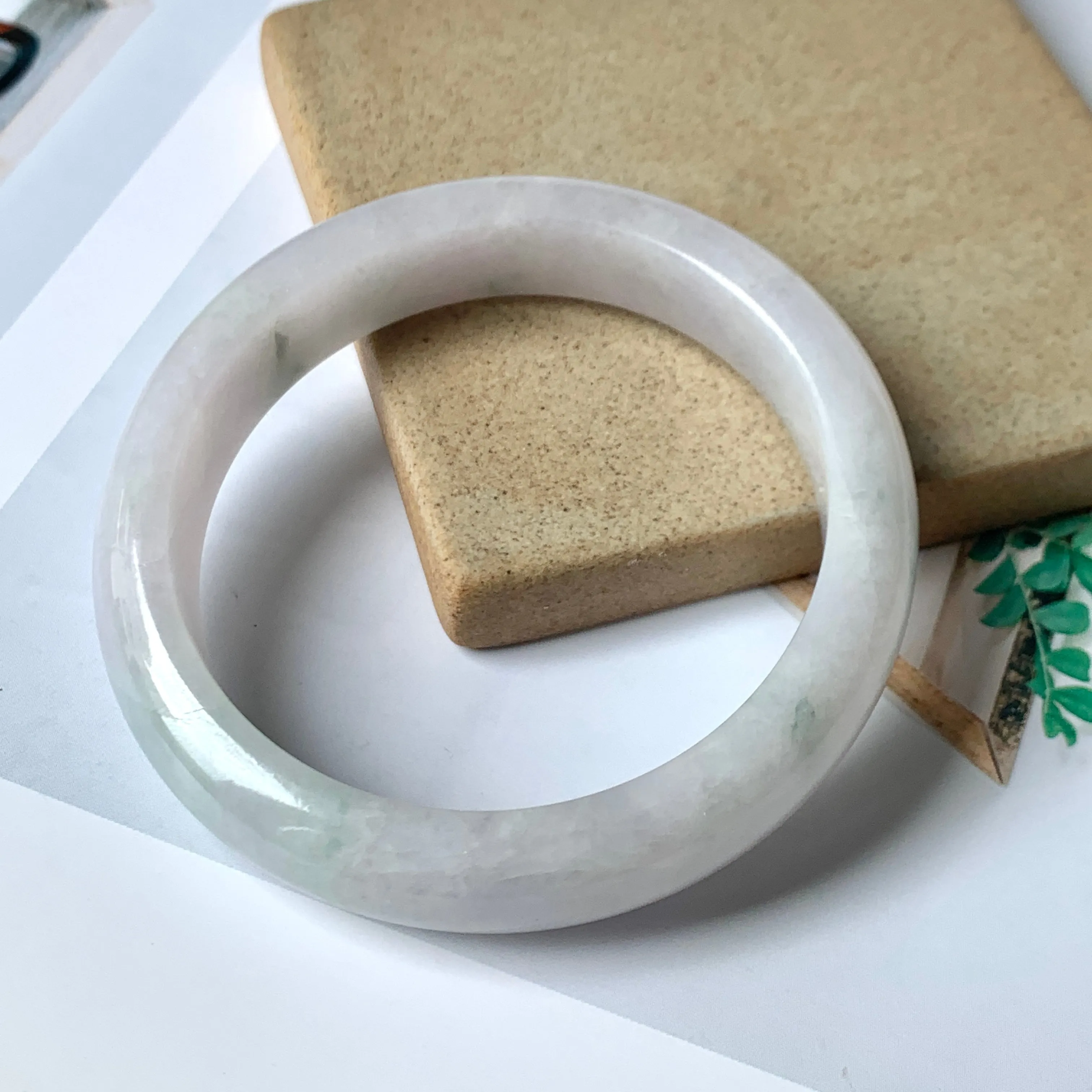 53.1 mm A-Grade Natural Lavender Bluish Green Floral Jadeite Modern Round Bangle No.151985