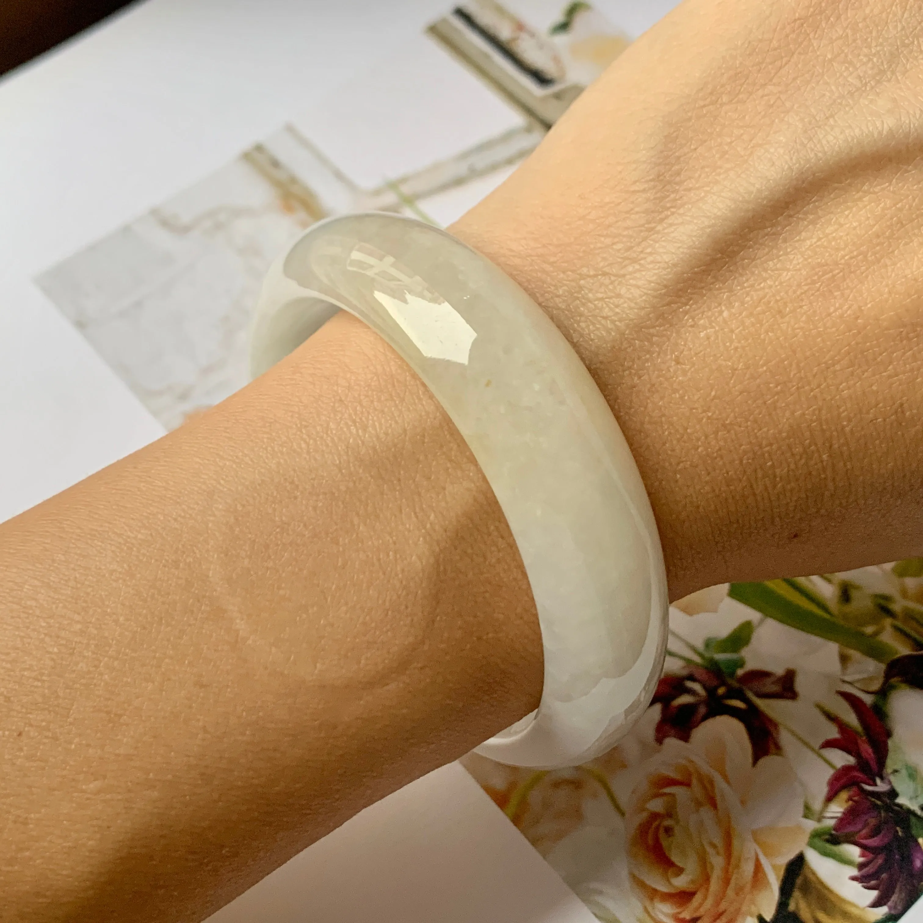 55.6mm A-Grade Natural White Jadeite Modern Round Bangle No.151948