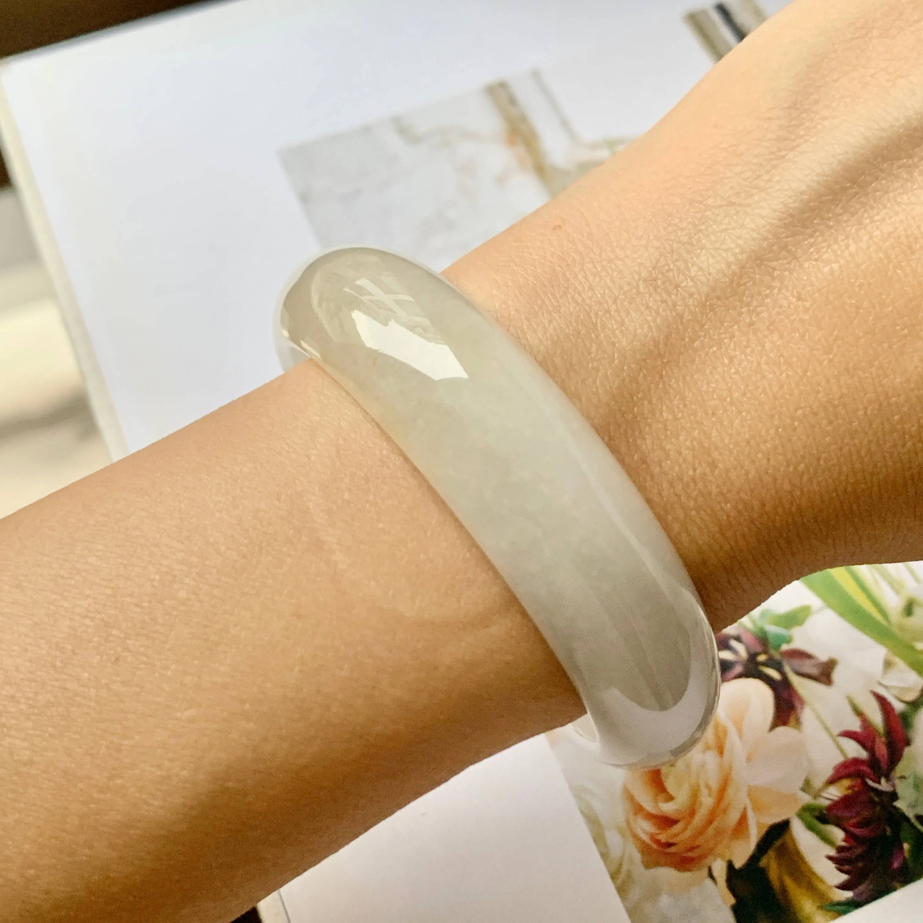 55.6mm A-Grade Natural White Jadeite Modern Round Bangle No.151948