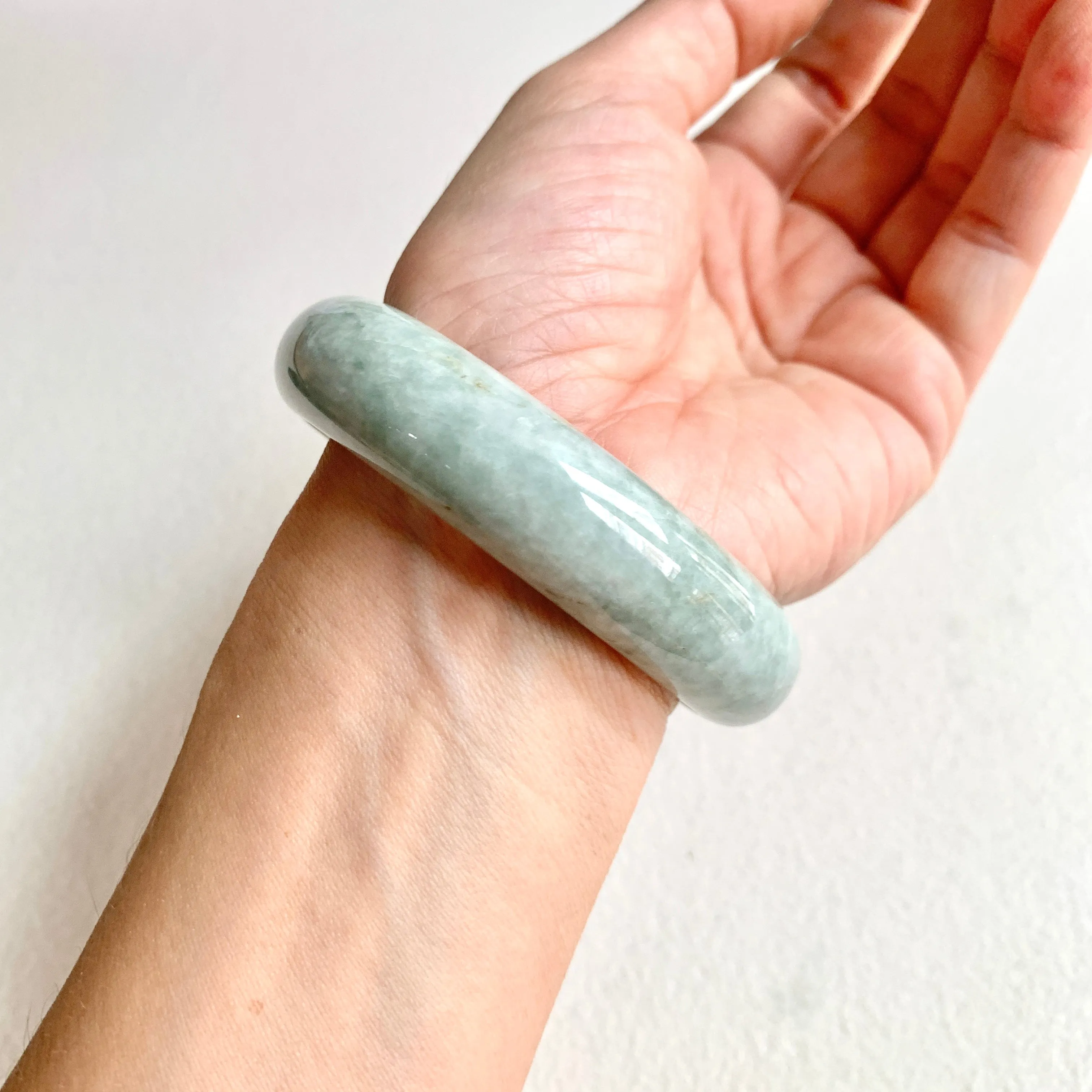 58.3mm A-Grade Natural Light Bluish Green Modern Round Bangle No. 600161
