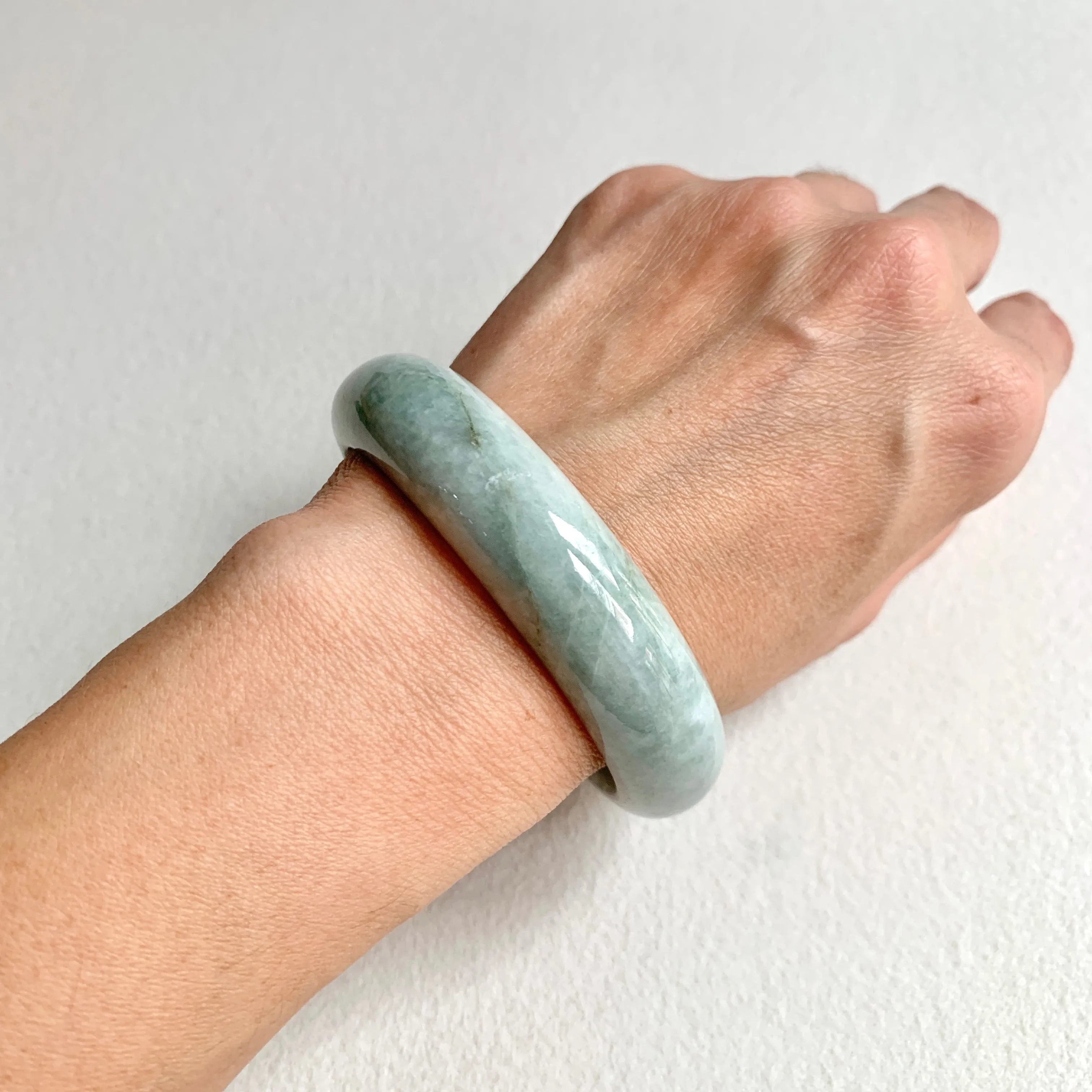 58.3mm A-Grade Natural Light Bluish Green Modern Round Bangle No. 600161