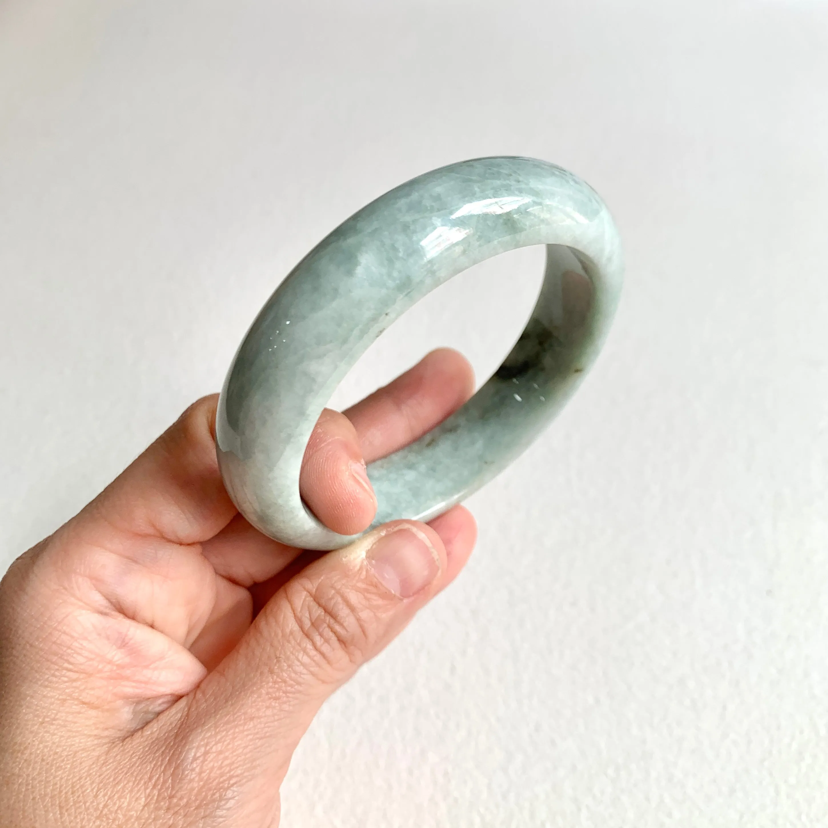 58.3mm A-Grade Natural Light Bluish Green Modern Round Bangle No. 600161