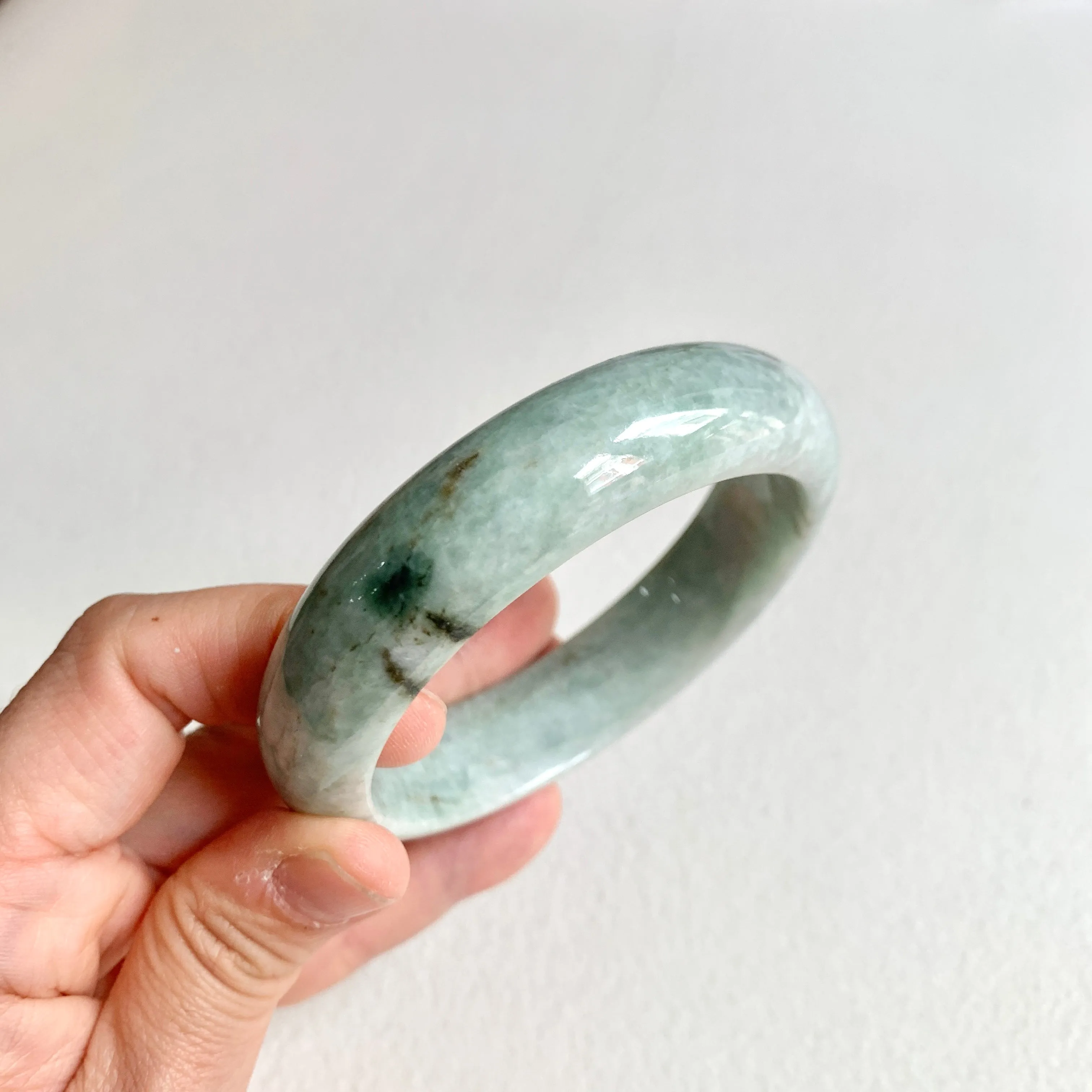 58.3mm A-Grade Natural Light Bluish Green Modern Round Bangle No. 600161