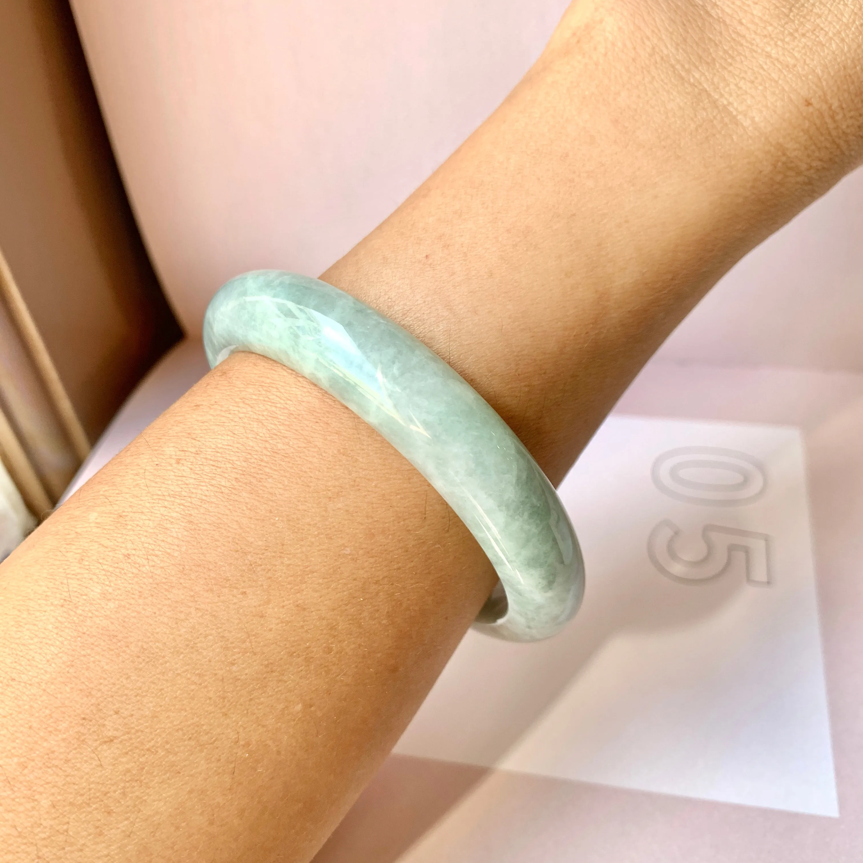 58mm A-Grade Natural Light Green Jadeite Modern Round Bangle No.151975