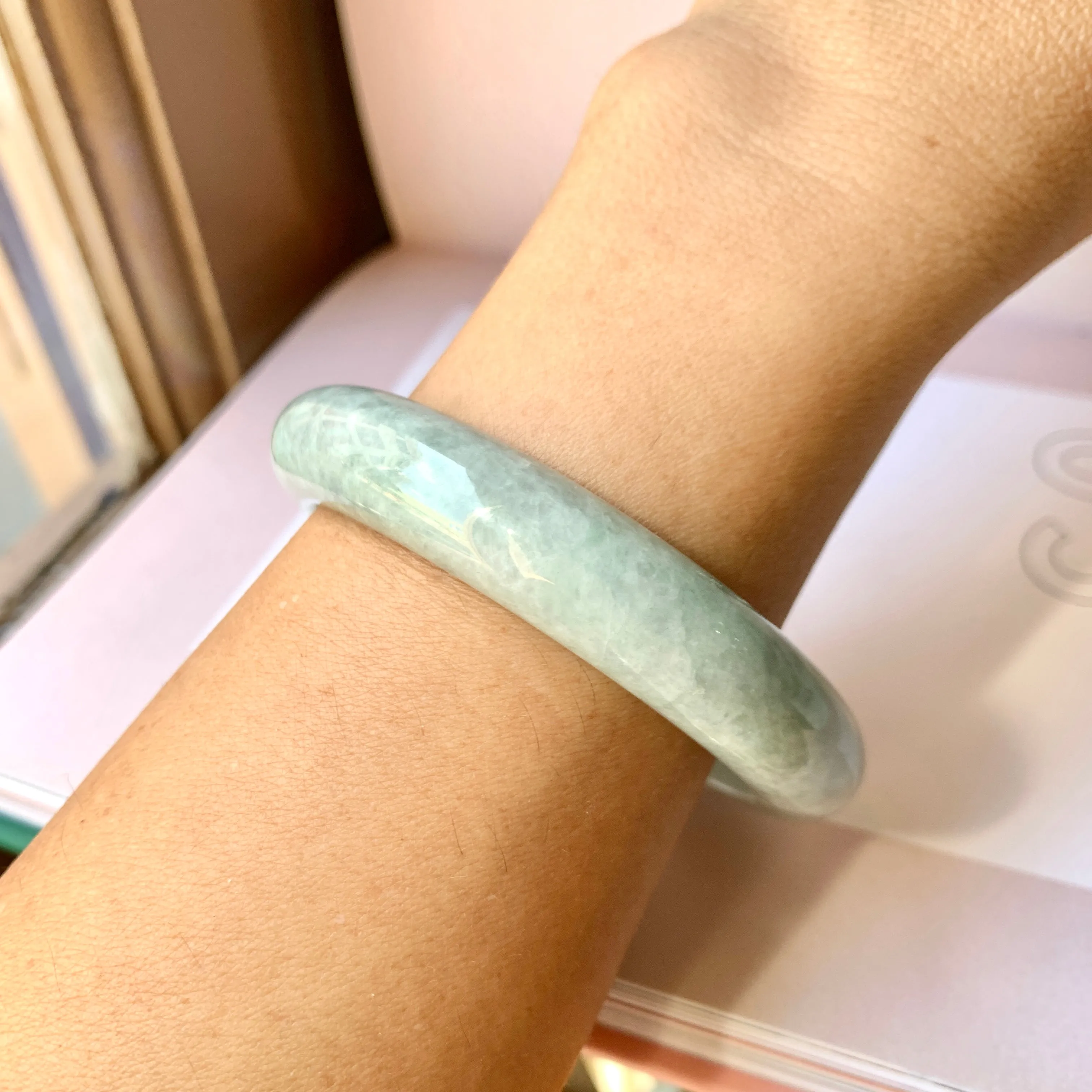 58mm A-Grade Natural Light Green Jadeite Modern Round Bangle No.151975