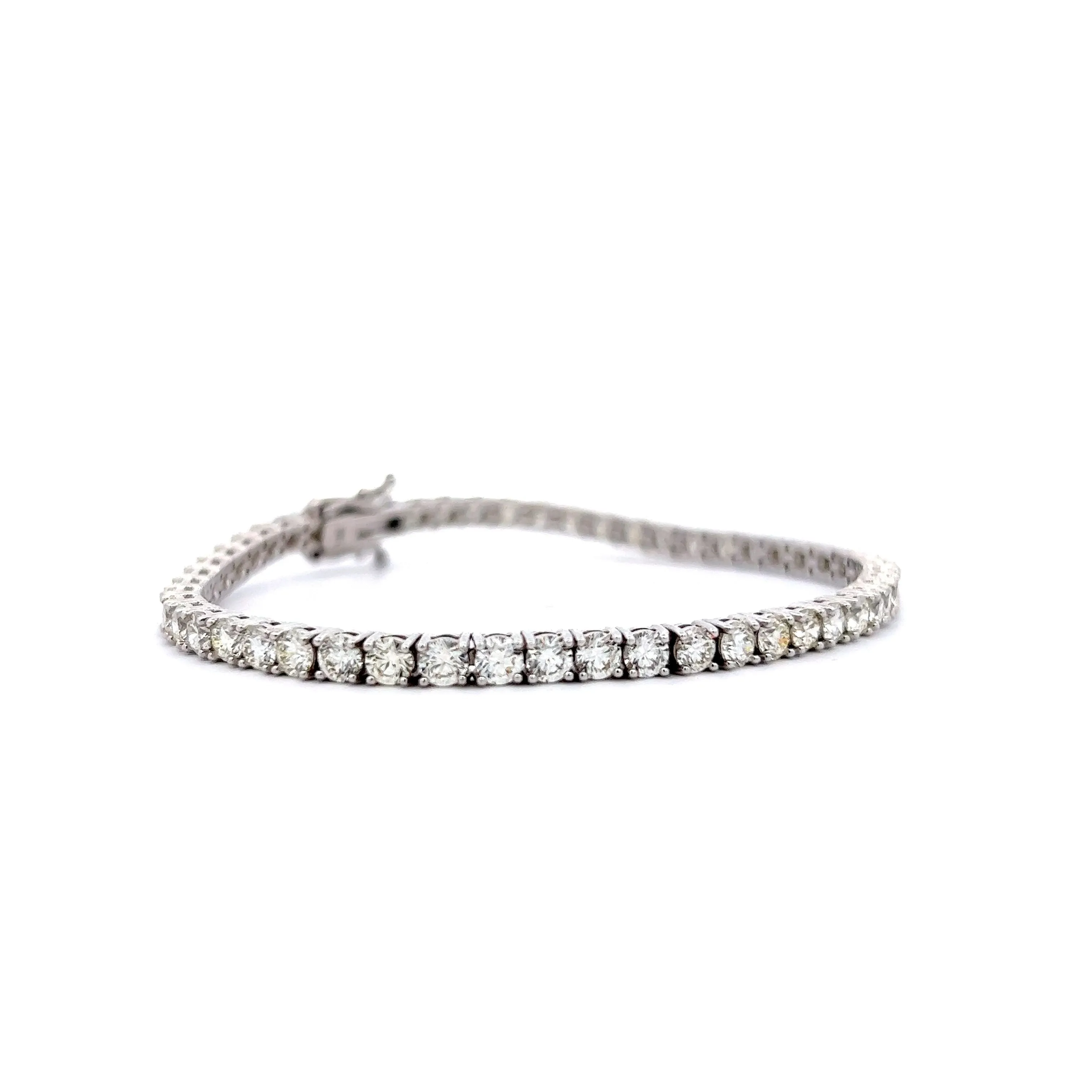 7.80 Diamond Straight Line Bracelet in 14k White Gold