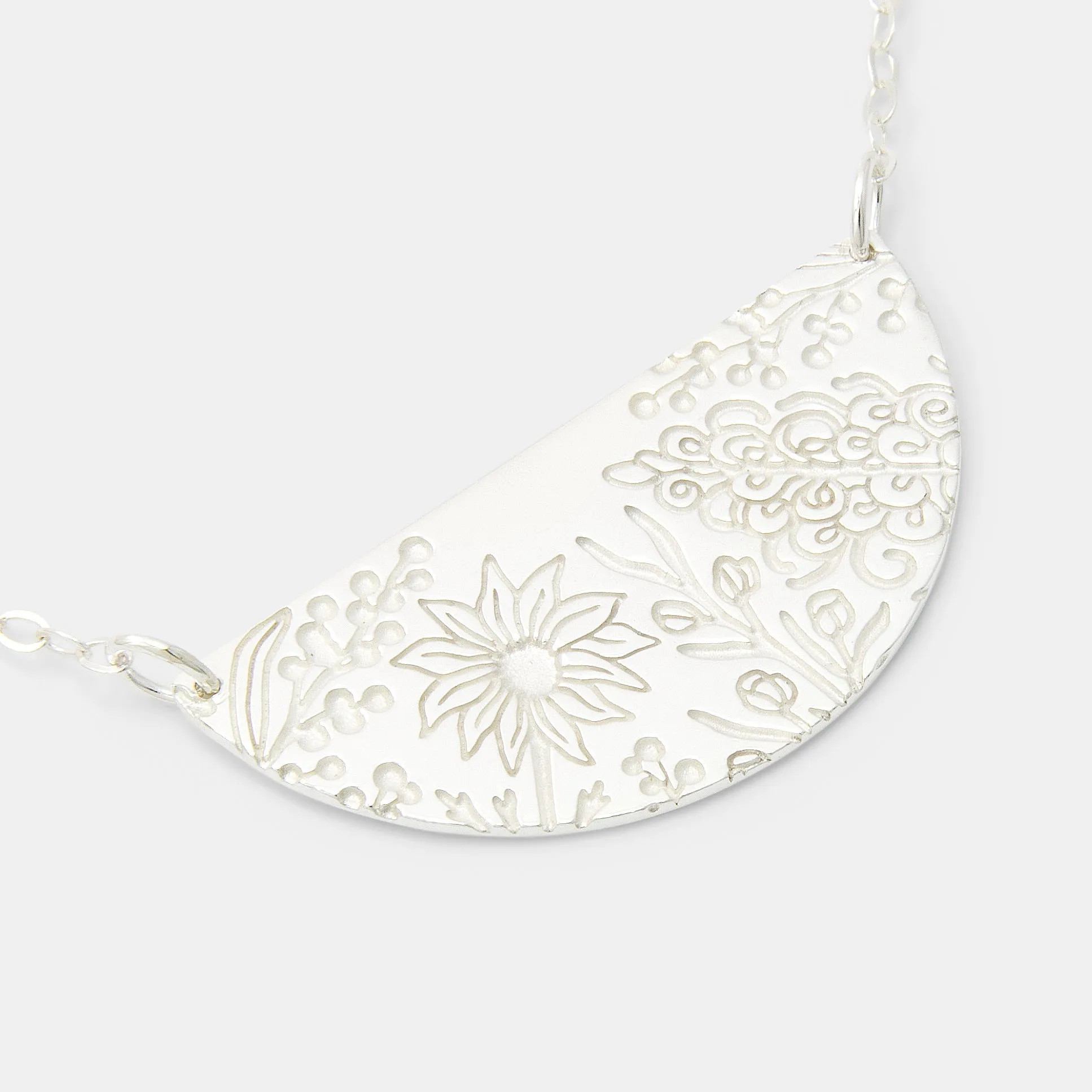 Australian Flora Pattern Silver Necklace: Flannel Flower