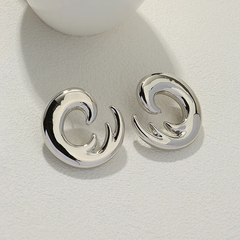 Bright Metal Spray Earrings with Unique Design