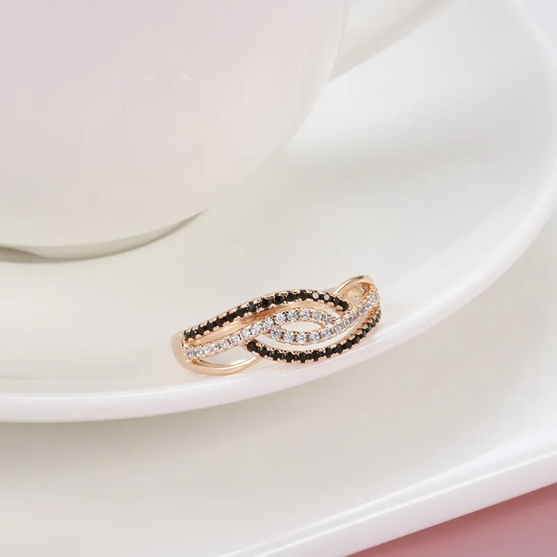 Elegant Geometric Staggered Texture Double White Black Zircon Women's Rings