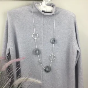 GREY RESIN & HOOP NECKLACE
