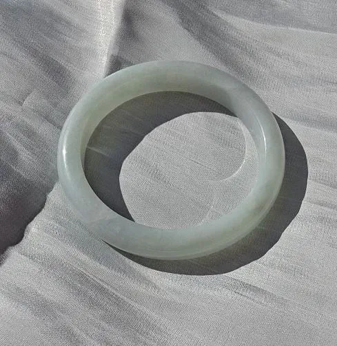 GUARDIAN | JAYDE Natural Grade-A Jadeite Bangle in Light Pastel Green (57mm Half Round)