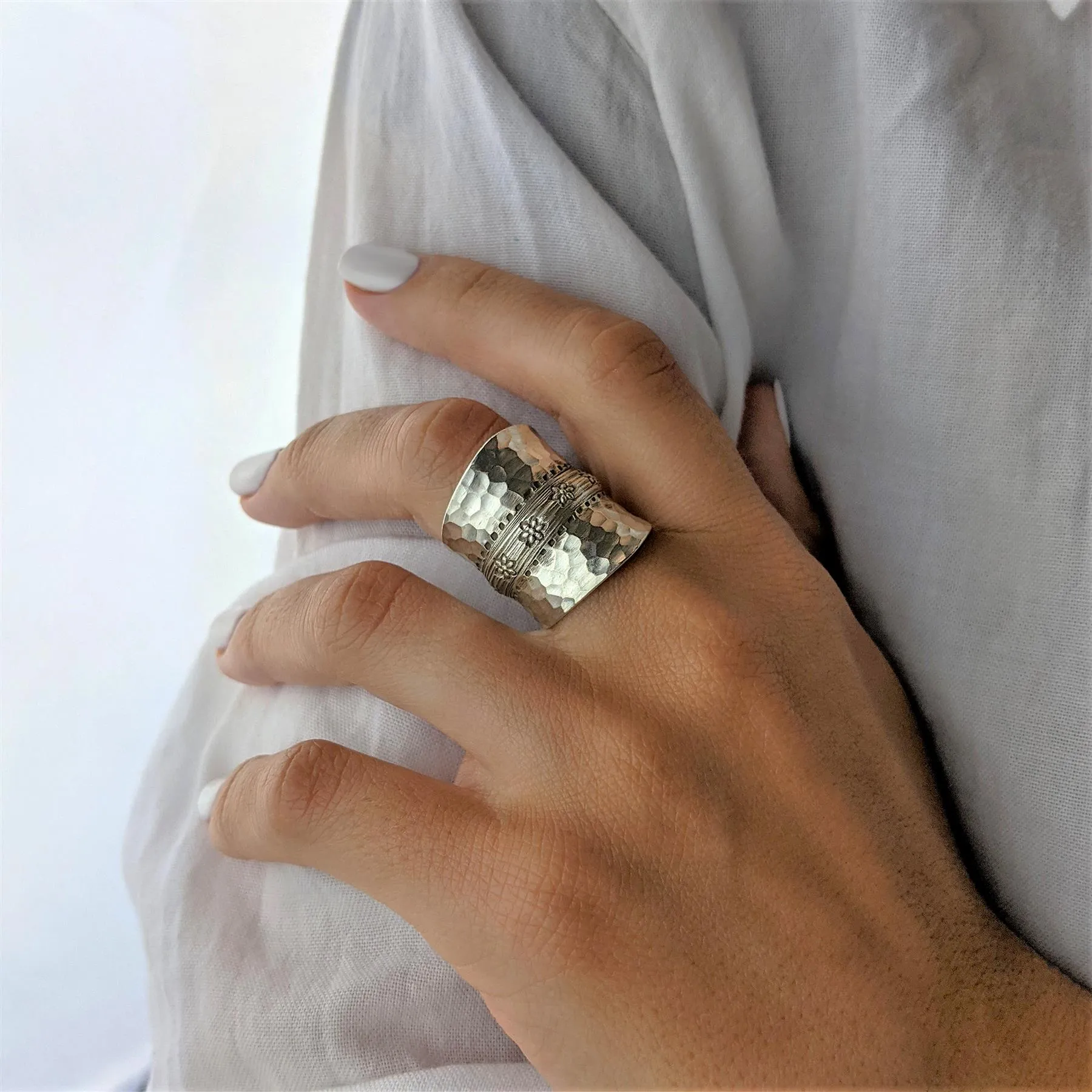 Karen Hill Tribe Silver Hammered Flower Motif Full-Finger Ring - Wide Concave Band