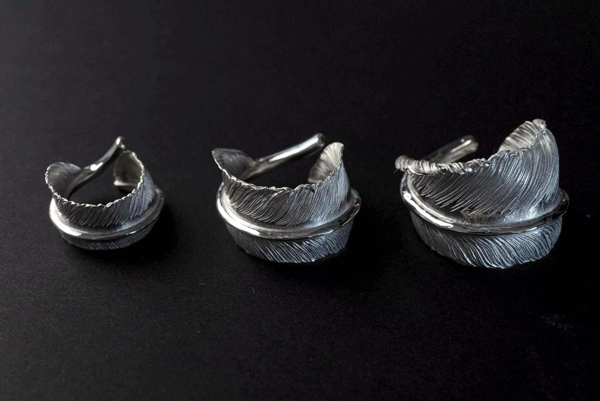 Legend "Curled" X-Large Feather Silver Ring