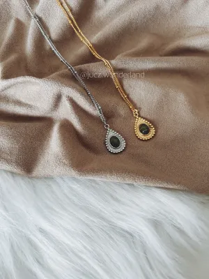 LUNARIA NECKLACE