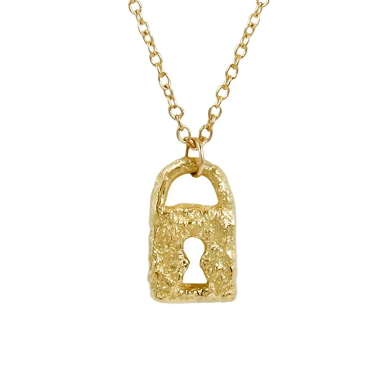 Magic Keyhole Padlock   18K Gold Pendant Necklace