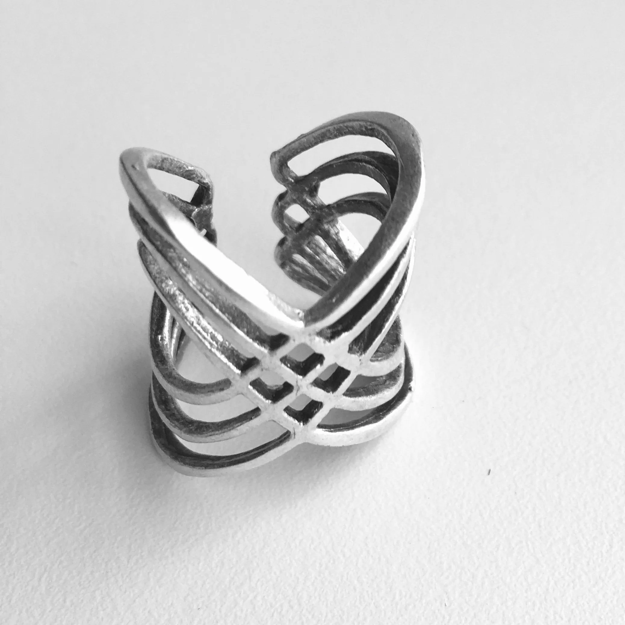 MULTI CRISS CROSS TURKISH METAL RING