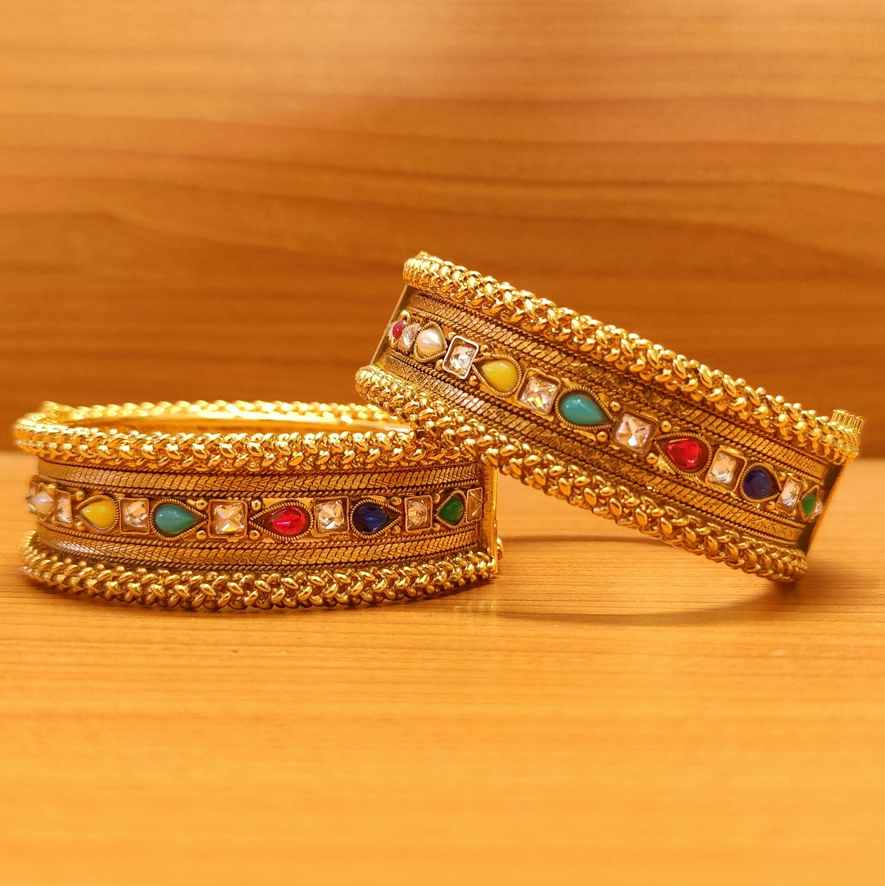 MULTICOLOUR STONES GOLD LOOK OPENABLE KADA'S