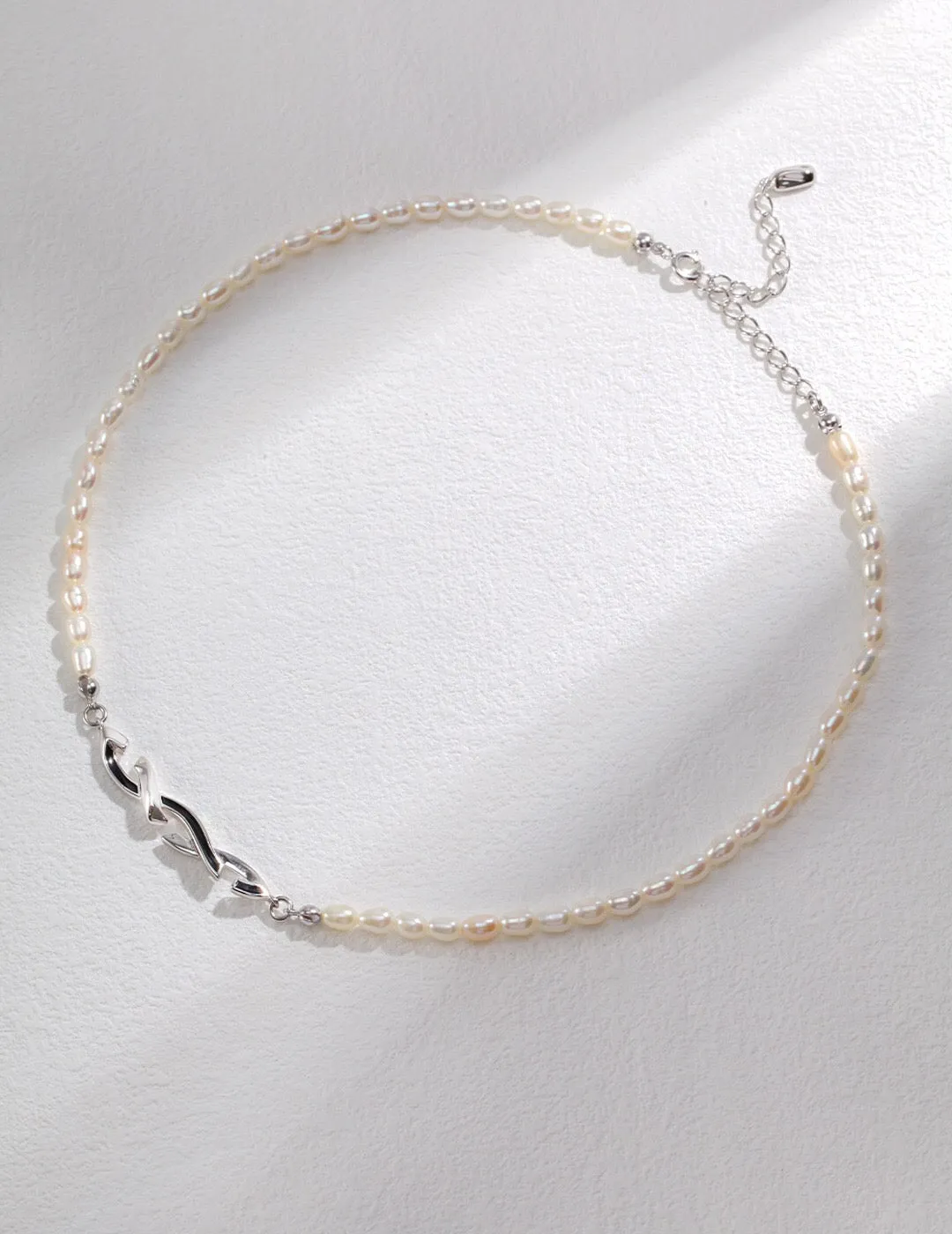 Pearl Ribbon Necklace in Gold Vermeil