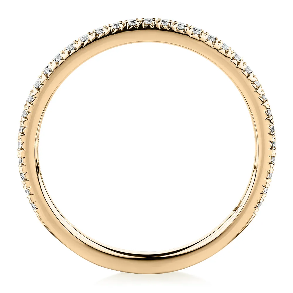 Premium Lab-Grown Diamond, 0.23 carat TW round brilliant wedding or eternity band in 18 carat yellow gold