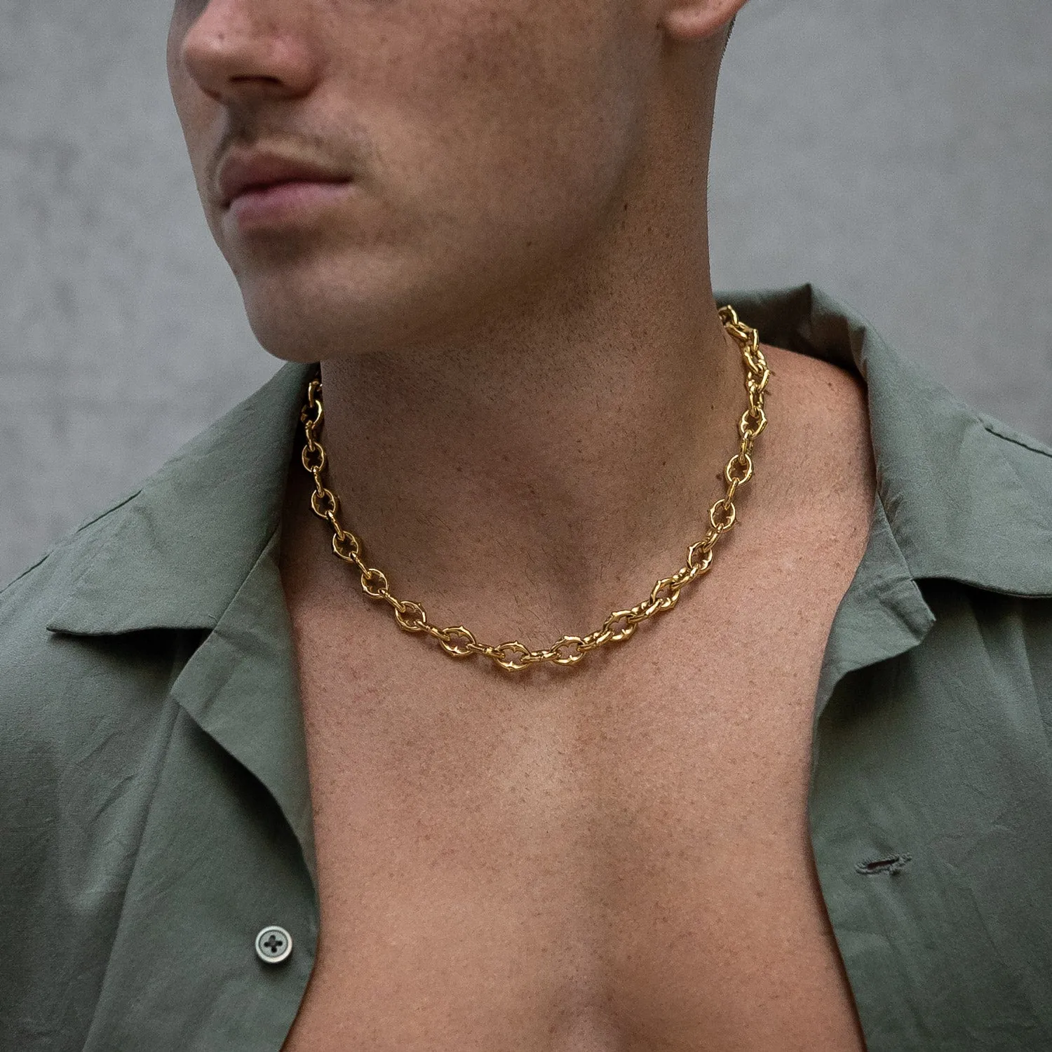 "The Cathedral" 9mm Spiked Chain (Gold)