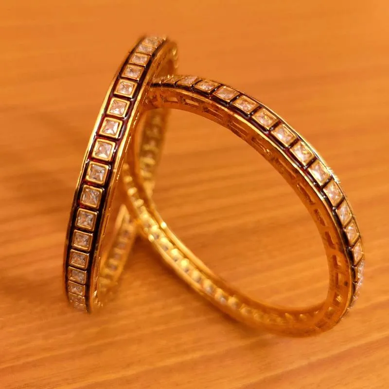 RED MEENAKARI POLKI STUDDED BANGLES