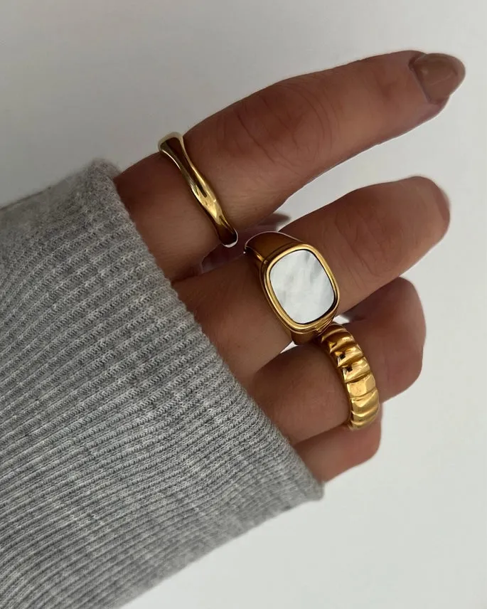 Rory Mother of Pearl Ring