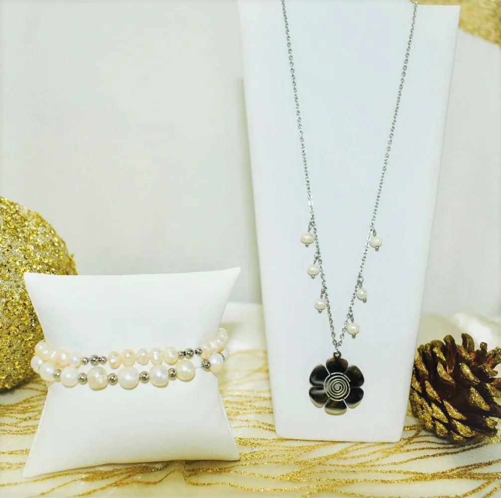 Silver Flower Necklace