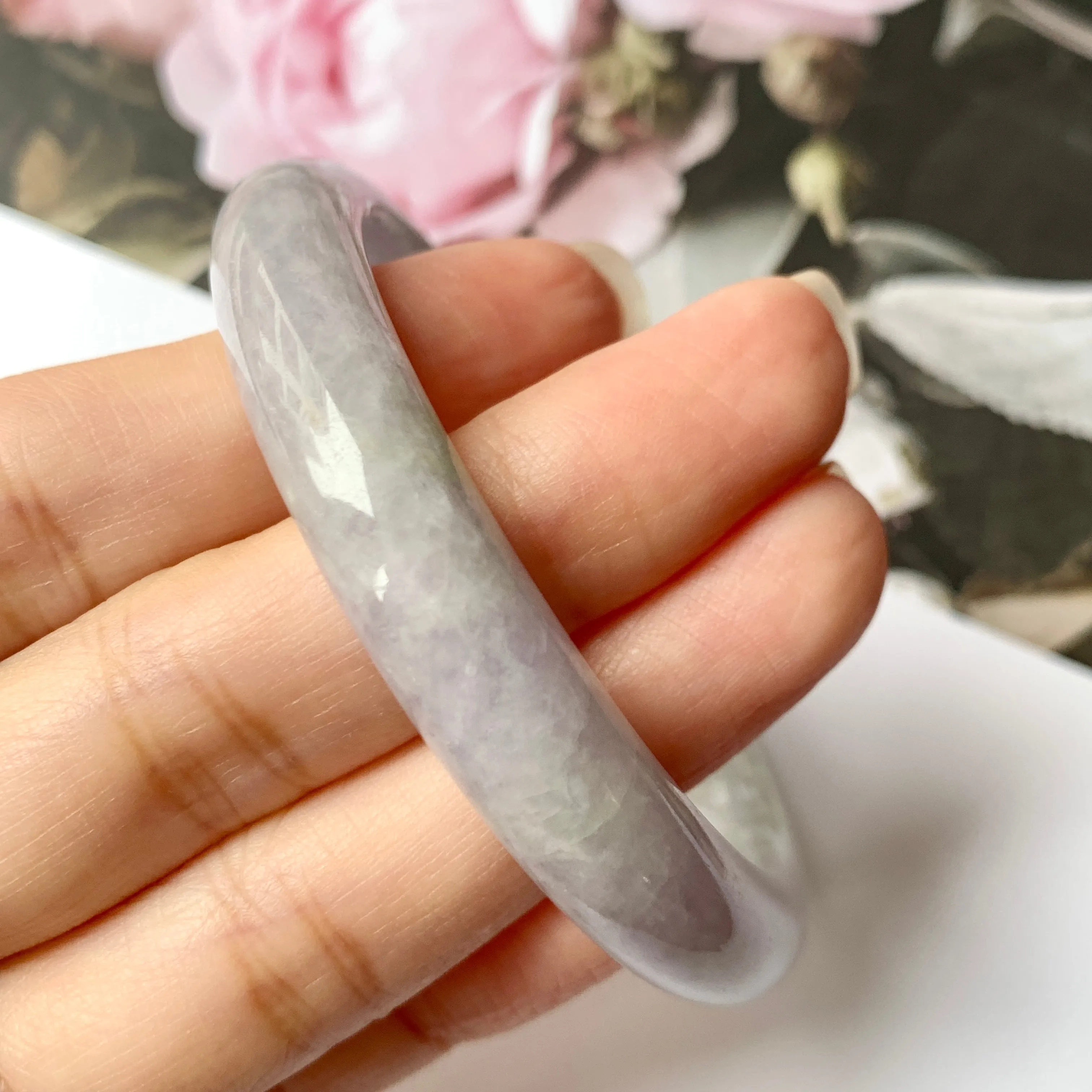 SOLD OUT: 53.8mm A-Grade Natural Lavender Jadeite Modern Round Bangle No.151839
