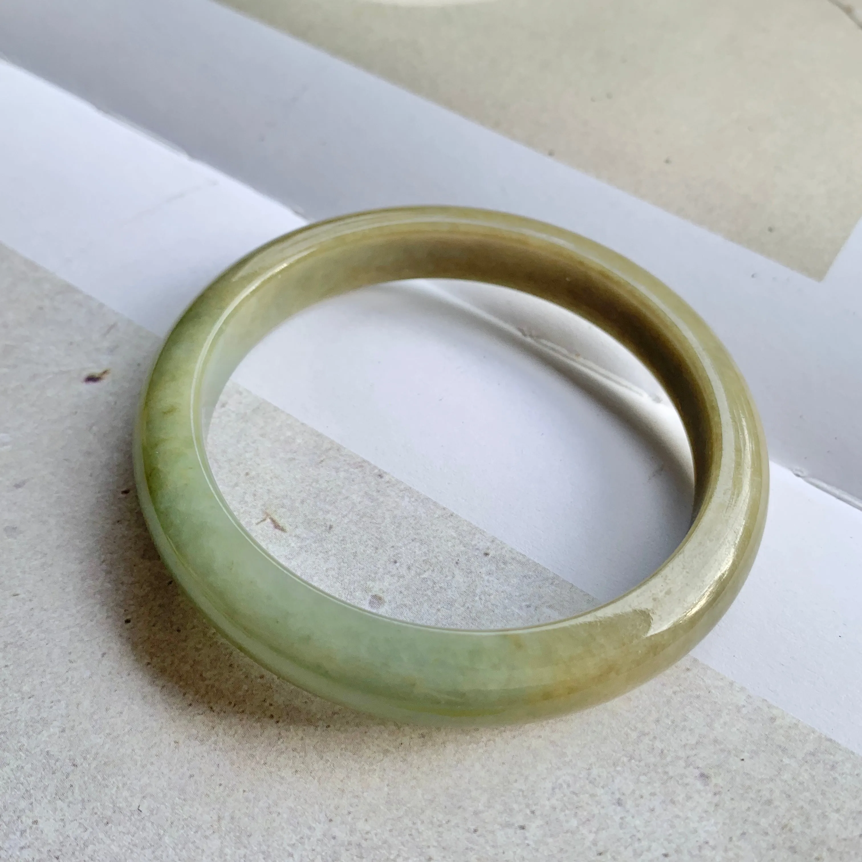 SOLD OUT: 54.3mm A-Grade Natural Green and Yellow Jadeite Modern Round Bangle No.330036