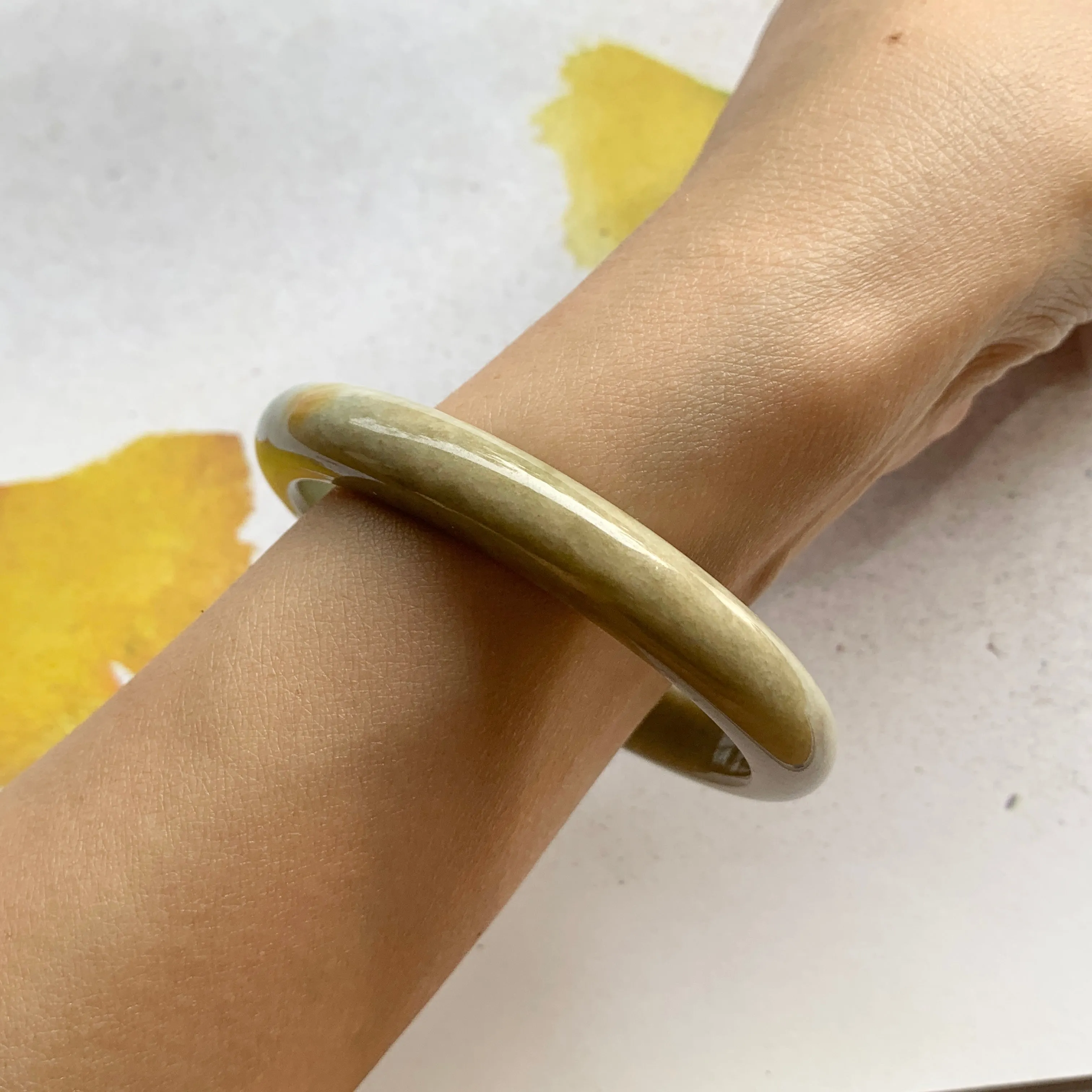 SOLD OUT: 54.3mm A-Grade Natural Green and Yellow Jadeite Modern Round Bangle No.330036