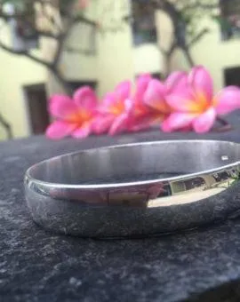 Solo Silver Bangle