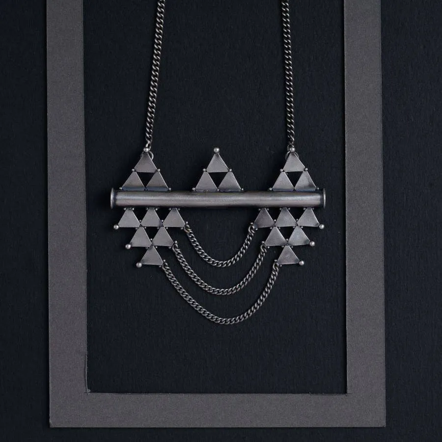 Straight and slant ( Long Chain Pendant )