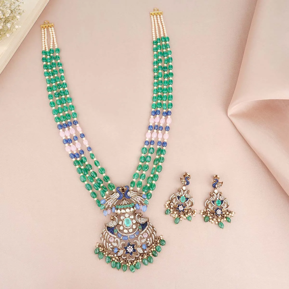 Stylish Victorian Long Necklace set