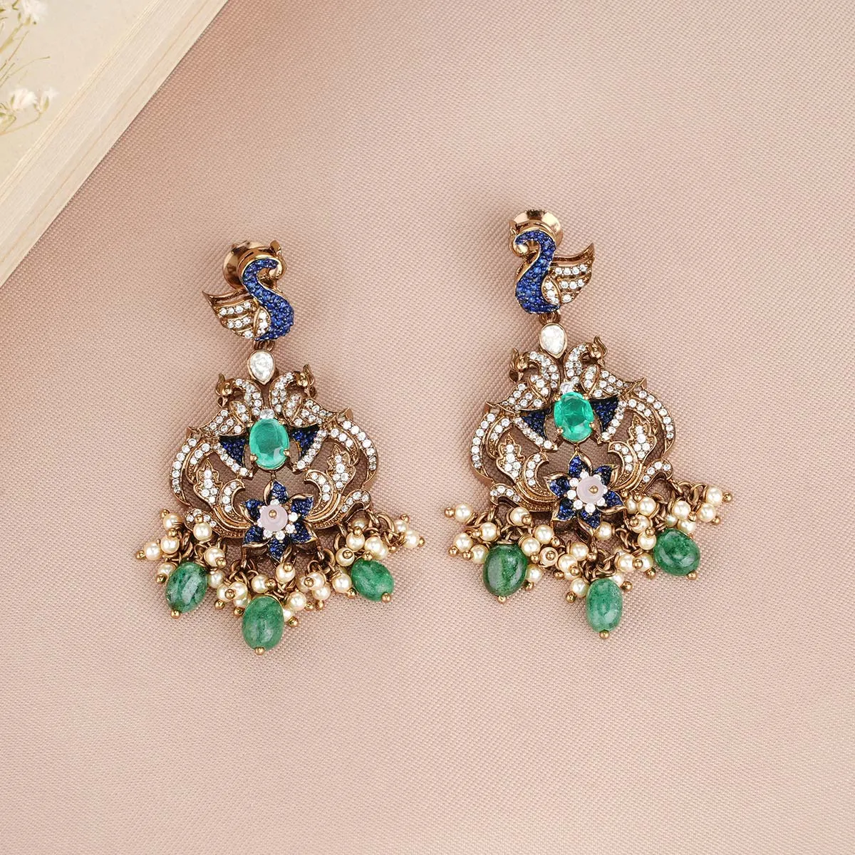 Stylish Victorian Long Necklace set