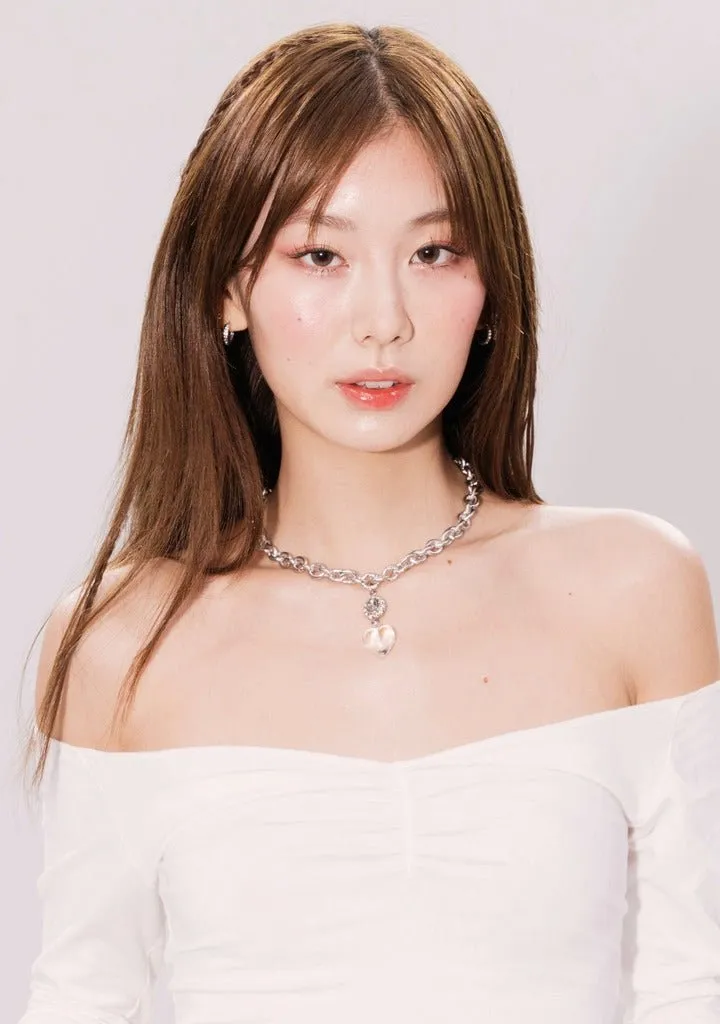 TRANSPARENT HEART CHARM NECKLACE