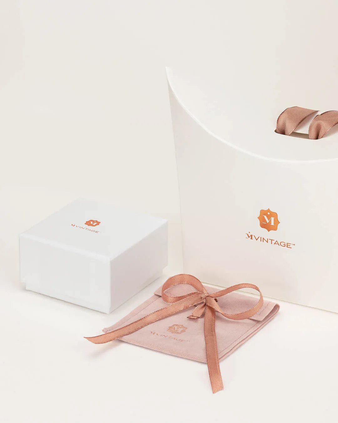 Tritoni Fountain Dainty Twist Bangle