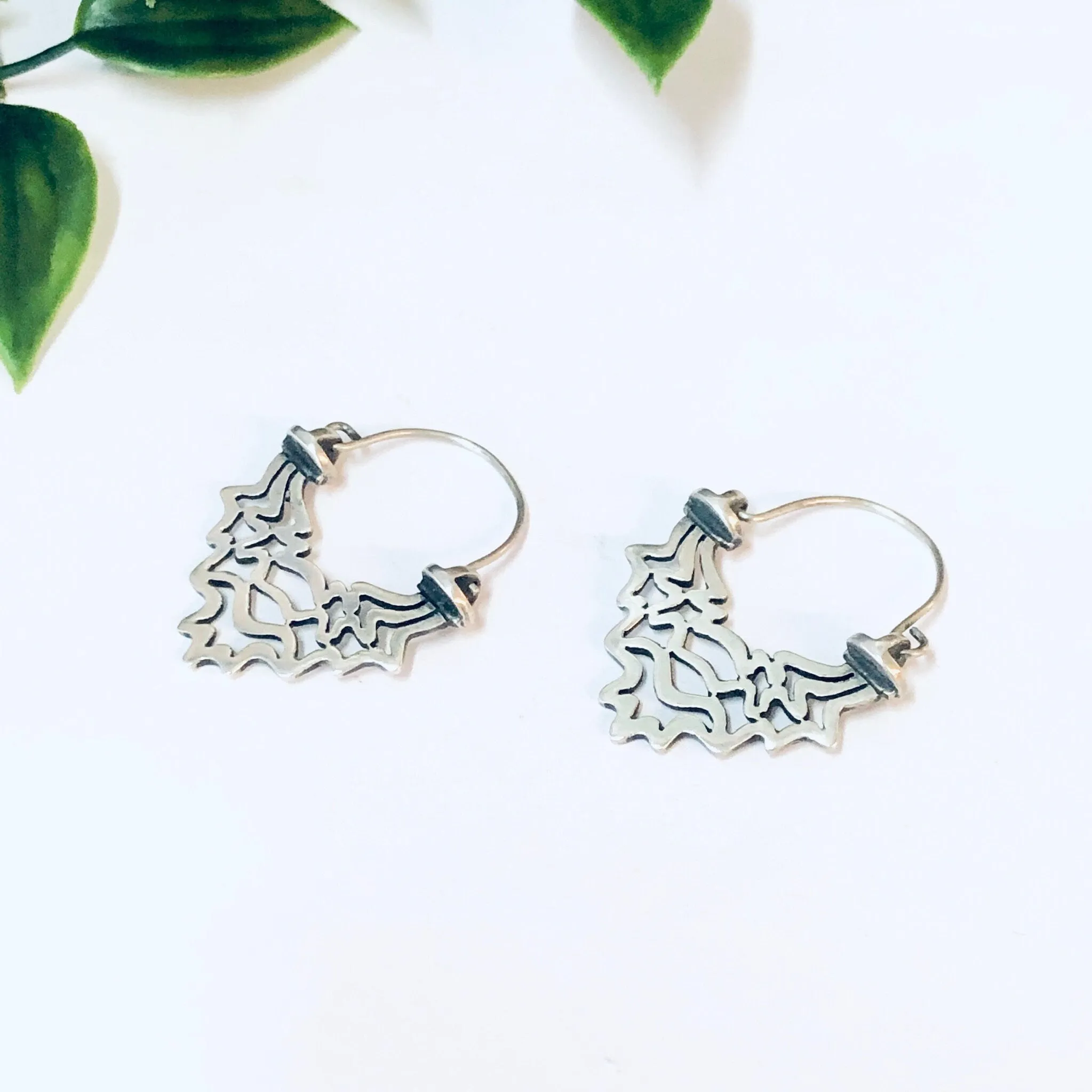 Vintage Earrings, Silver Earrings, Vintage Jewelry, Unique Earrings, pierced Ears, Hoop Earrings, Dangle Earrings, 925 Earrings, Dragon