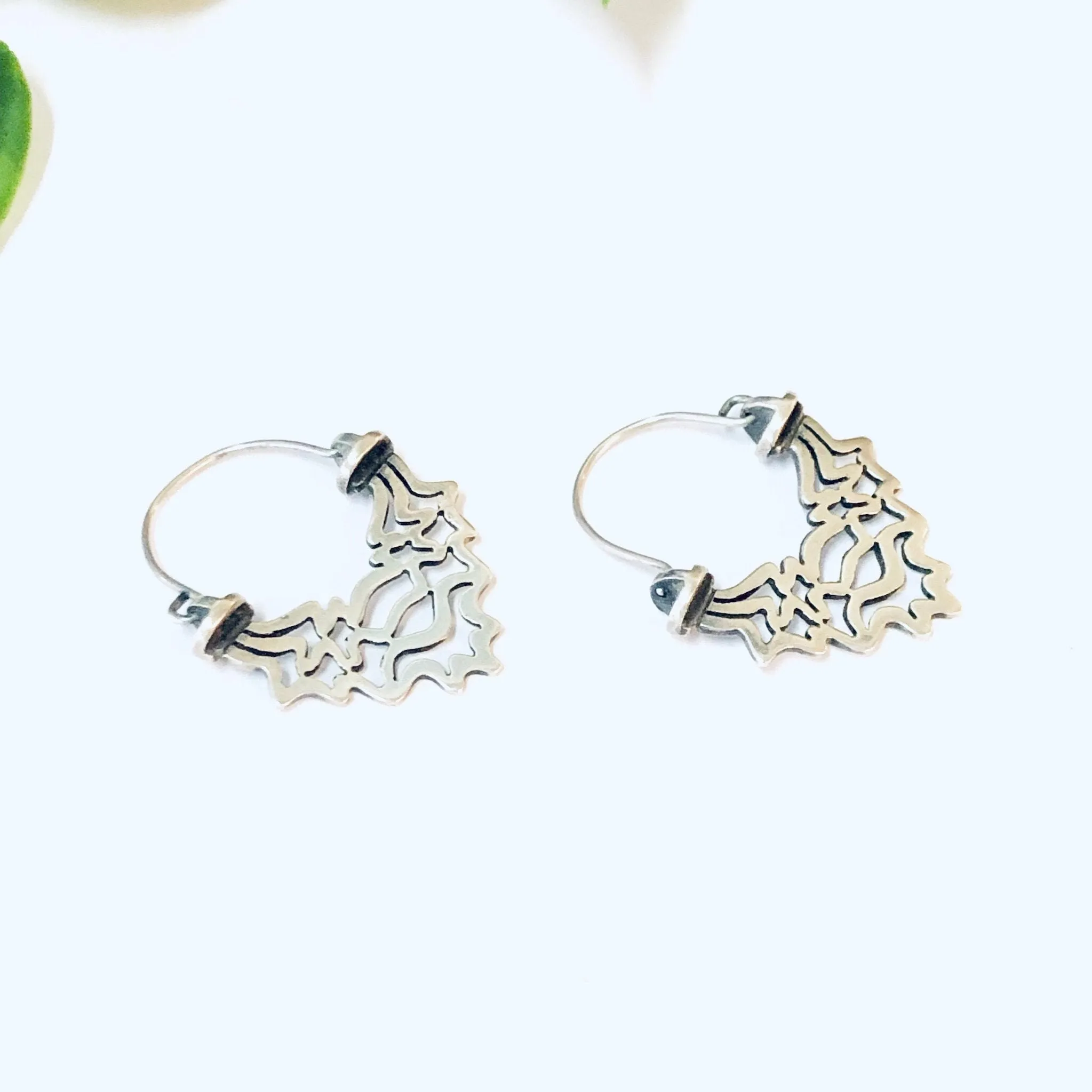 Vintage Earrings, Silver Earrings, Vintage Jewelry, Unique Earrings, pierced Ears, Hoop Earrings, Dangle Earrings, 925 Earrings, Dragon