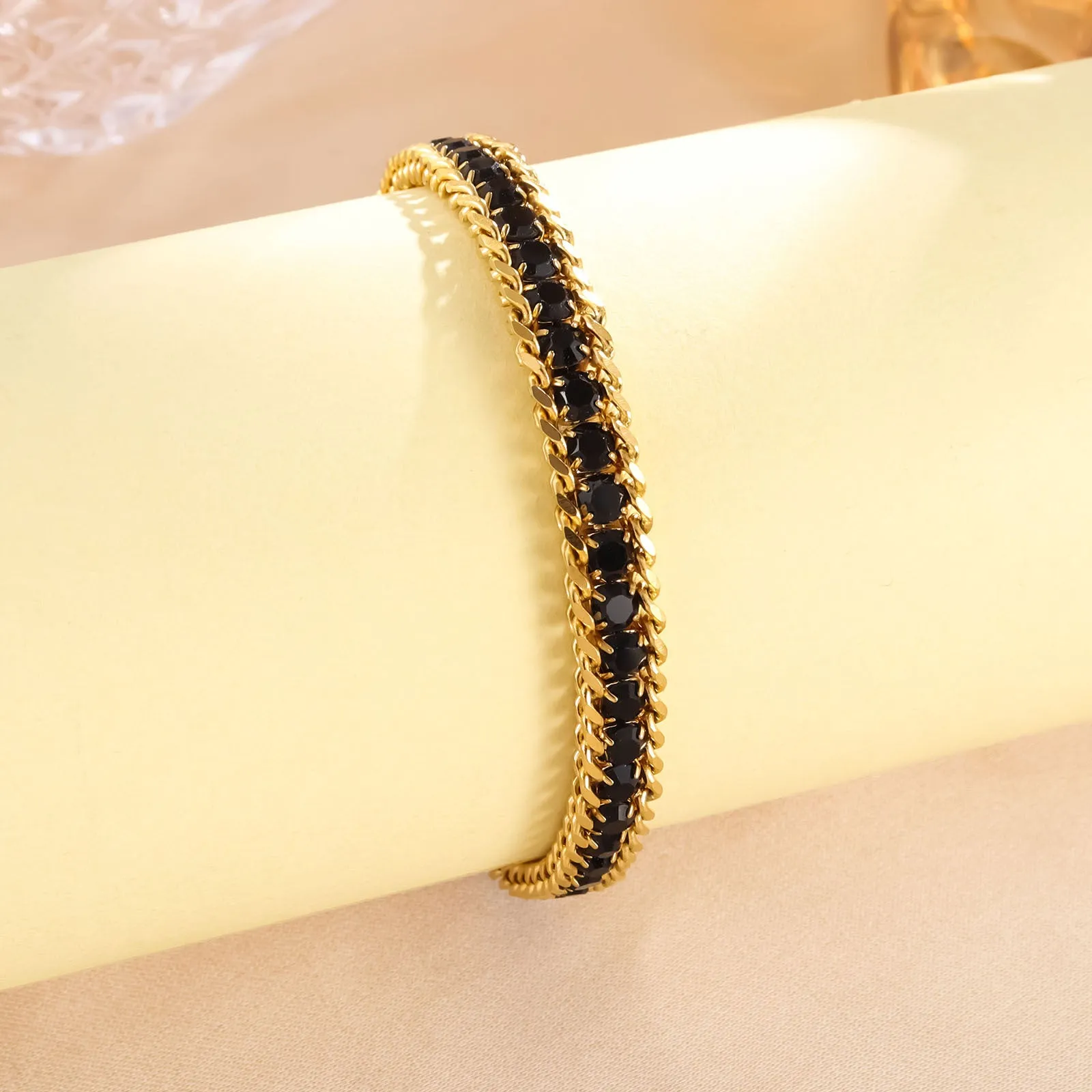 Wholesale Stainless Steel Micro Diamond Fashionable, Simple and Versatile Light Luxury Bracelet
